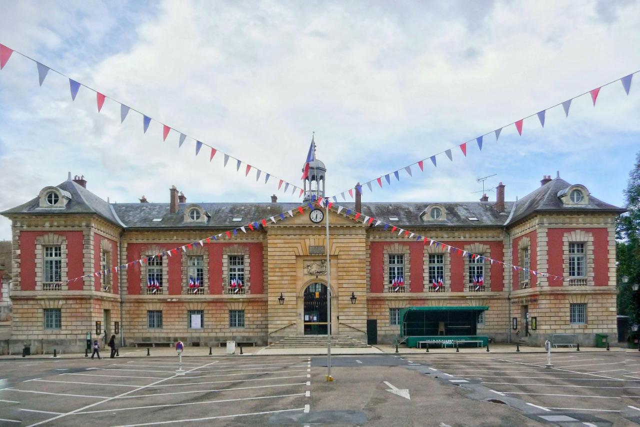 Le Nid Douillet D'Angelique Et David Avec Parking Lägenhet Rambouillet Exteriör bild